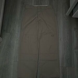 Dickies loose fit khaki